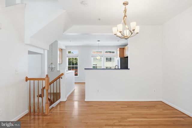 2957 HUNTINGTON GROVE SQ, Alexandria, VA 22306