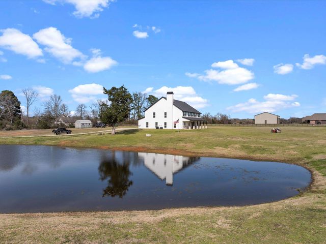 3288 US Hwy 79 S, Carthage, TX 75633