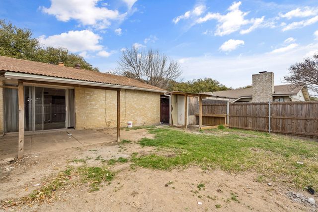 2918 Pinewood Drive, Garland, TX 75044