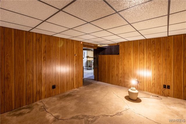 82 Penarrow Drive, Tonawanda, NY 14150