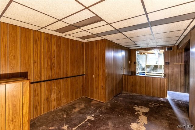 82 Penarrow Drive, Tonawanda, NY 14150