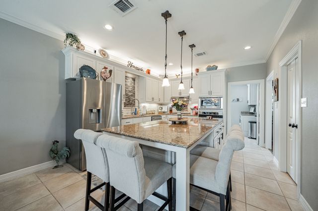 853 Equestrian Drive, Rockwall, TX 75032
