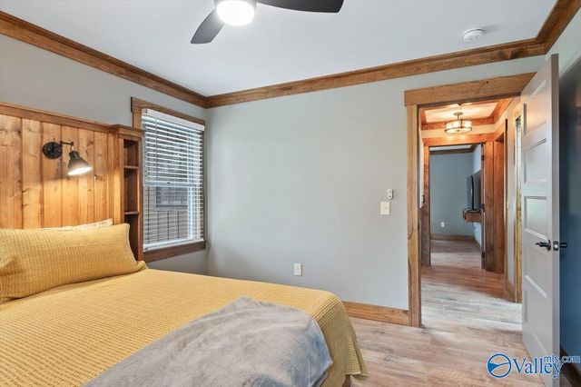 211 Bluff Pointe Road, Guntersville, AL 35976