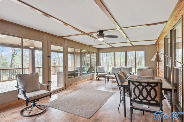 211 Bluff Pointe Road, Guntersville, AL 35976