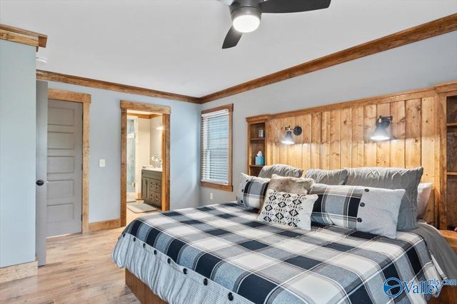 211 Bluff Pointe Road, Guntersville, AL 35976