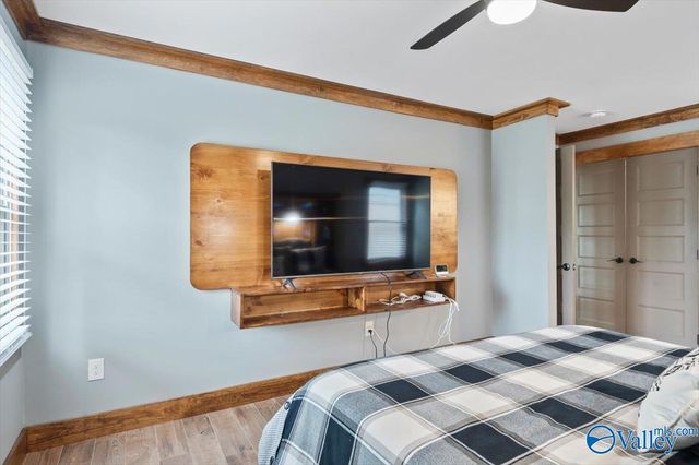 211 Bluff Pointe Road, Guntersville, AL 35976