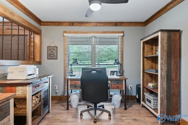 211 Bluff Pointe Road, Guntersville, AL 35976