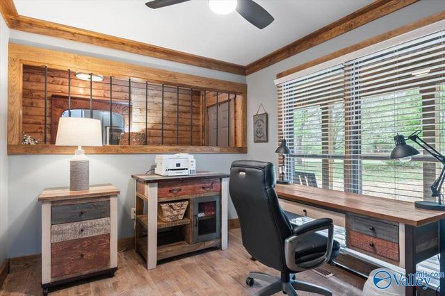 211 Bluff Pointe Road, Guntersville, AL 35976