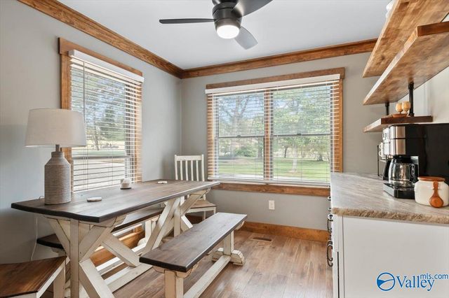 211 Bluff Pointe Road, Guntersville, AL 35976