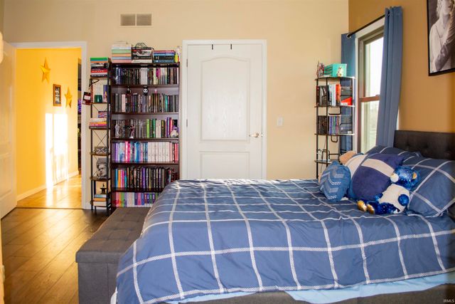 59699 Park Side Drive, Elkhart, IN 46517