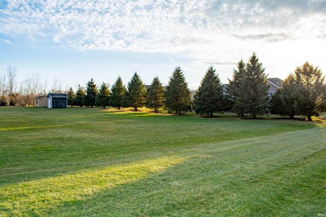 59699 Park Side Drive, Elkhart, IN 46517