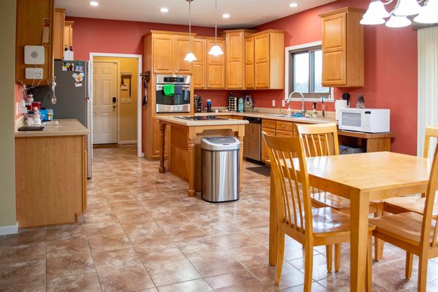 59699 Park Side Drive, Elkhart, IN 46517