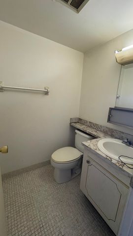 100 VILLAGE GREEN Circle E 314, Palm Springs, FL 33461