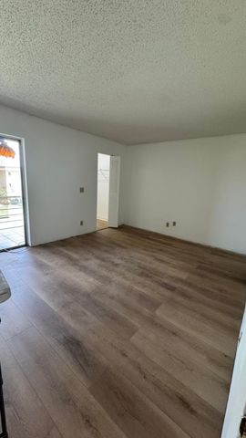 100 VILLAGE GREEN Circle E 314, Palm Springs, FL 33461