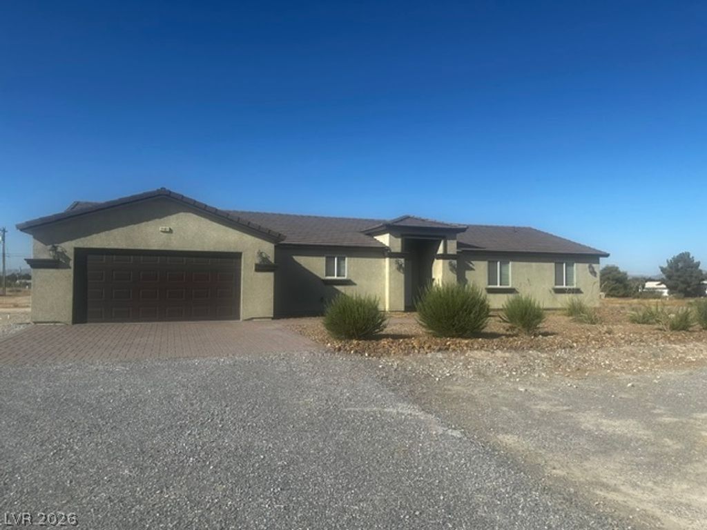 2101 East Dandelion Street, Pahrump, NV 89048