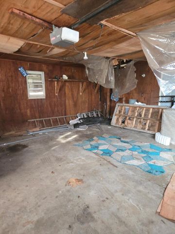 1515 Dean Drive, Albion, MI 49224