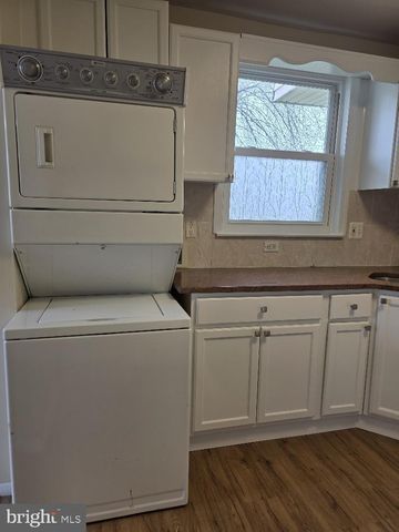 22--2 FLORENCE TOLLGATE PL, Burlington, NJ 08016