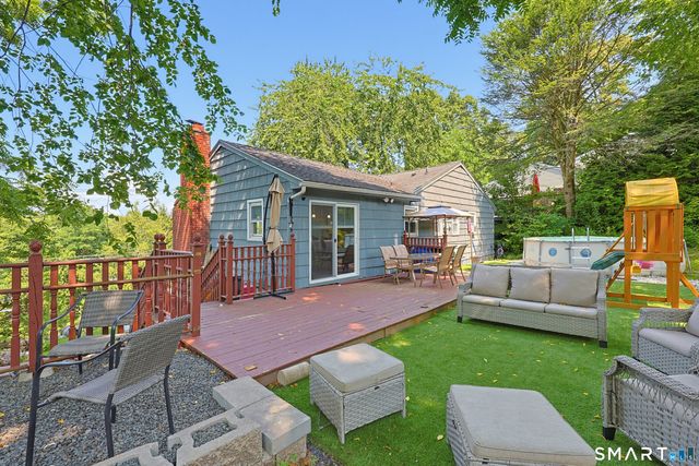 125 Florence Street, East Haven, CT 06512