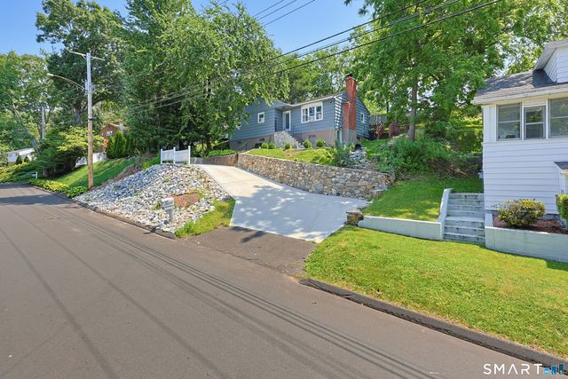 125 Florence Street, East Haven, CT 06512