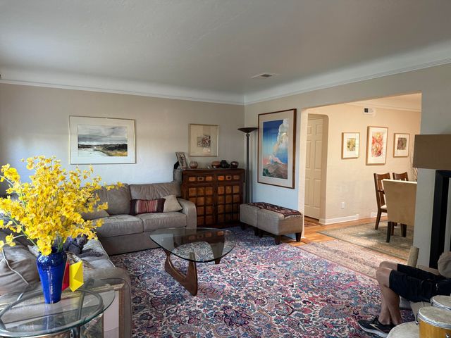 821 Solano Drive NE, Albuquerque, NM 87110