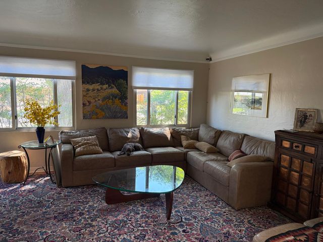 821 Solano Drive NE, Albuquerque, NM 87110