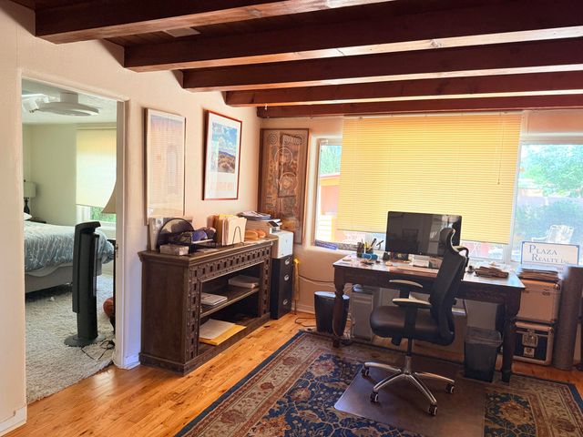 821 Solano Drive NE, Albuquerque, NM 87110