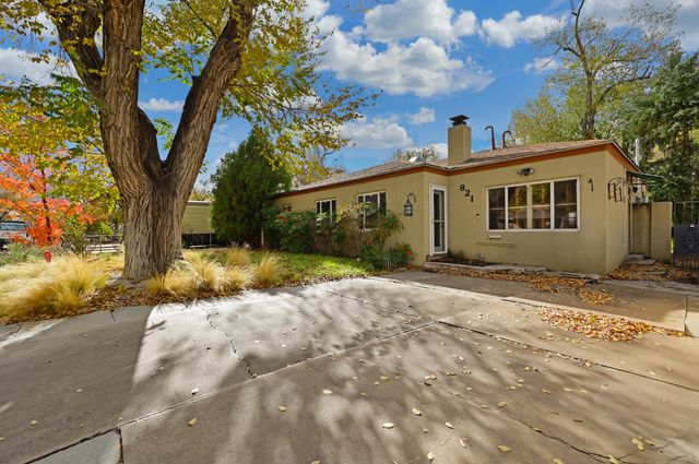 821 Solano Drive NE, Albuquerque, NM 87110