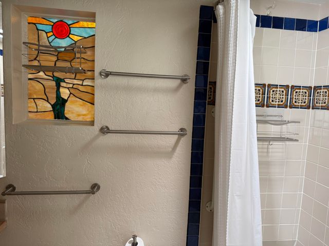 821 Solano Drive NE, Albuquerque, NM 87110