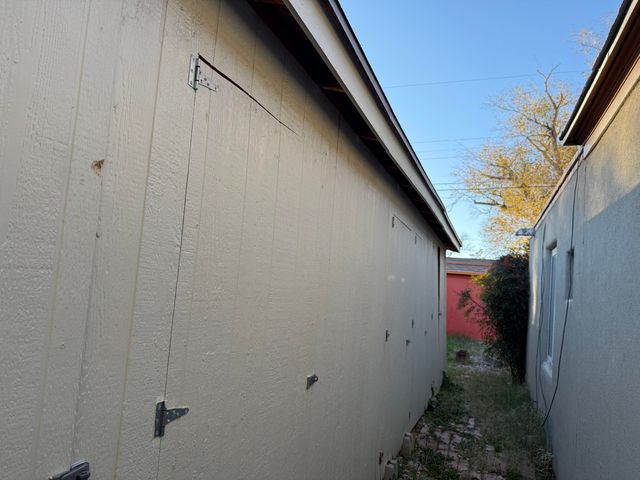 821 Solano Drive NE, Albuquerque, NM 87110