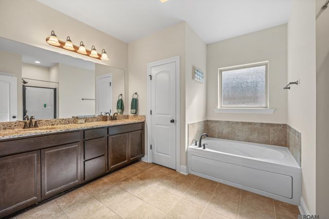 12246 Grand Wood Ave, Gonzales, LA 70737