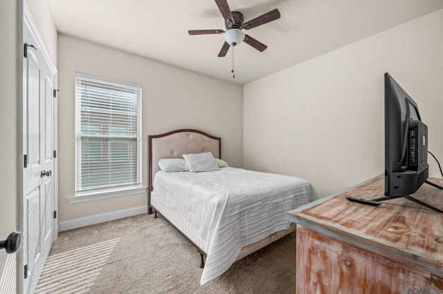 12246 Grand Wood Ave, Gonzales, LA 70737