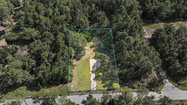 420 Livingston Drive, Pass Christian, MS 39571