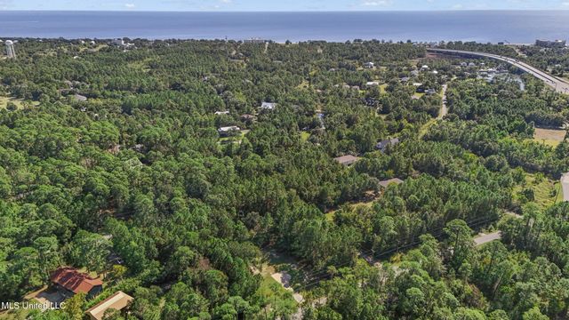 420 Livingston Drive, Pass Christian, MS 39571