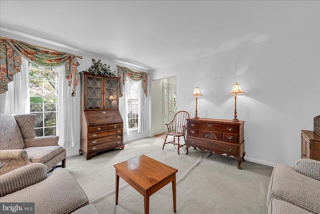 20 MAPLE SHADE LN, Fleetwood, PA 19522