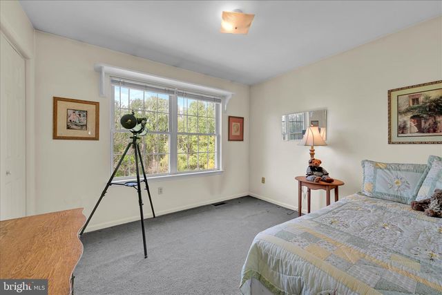20 MAPLE SHADE LN, Fleetwood, PA 19522