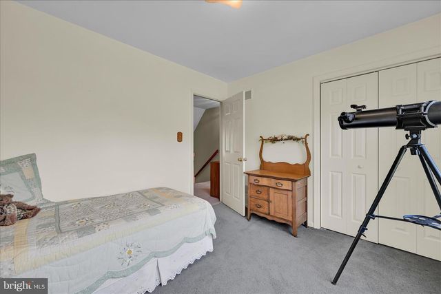 20 MAPLE SHADE LN, Fleetwood, PA 19522