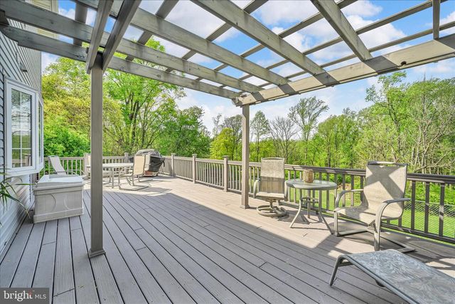 20 MAPLE SHADE LN, Fleetwood, PA 19522