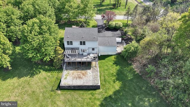 20 MAPLE SHADE LN, Fleetwood, PA 19522