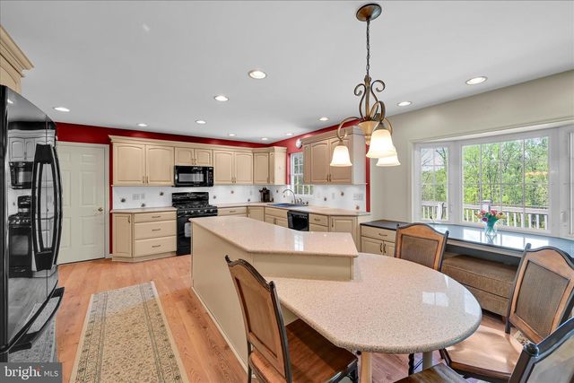 20 MAPLE SHADE LN, Fleetwood, PA 19522