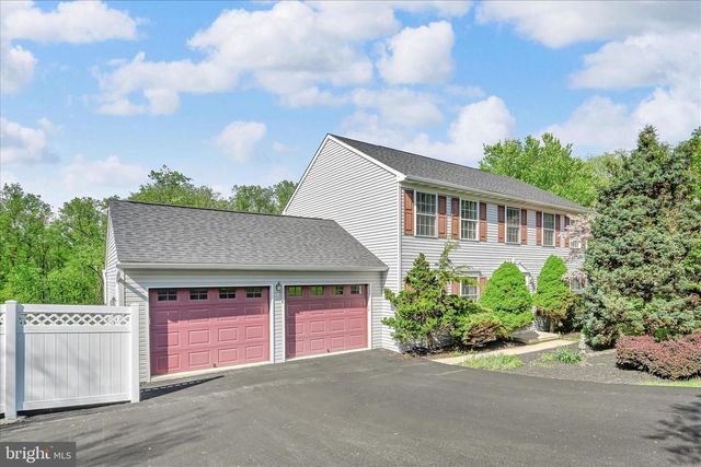 20 MAPLE SHADE LN, Fleetwood, PA 19522