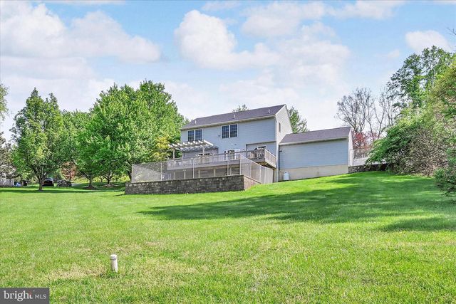 20 MAPLE SHADE LN, Fleetwood, PA 19522
