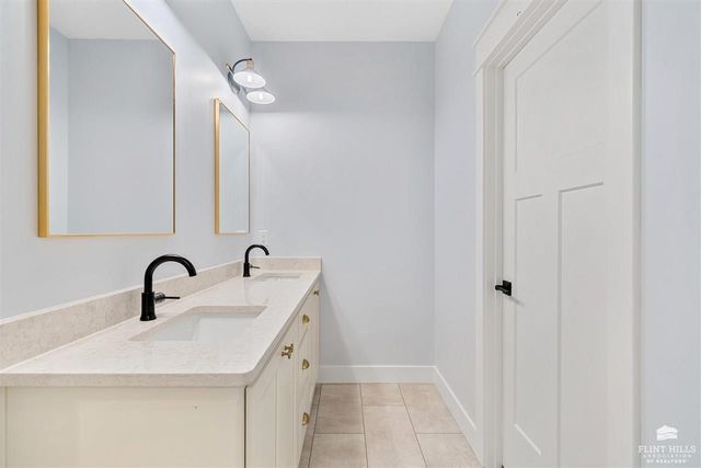 14226 Prairie West, Wamego, KS 66547