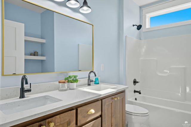 14226 Prairie West, Wamego, KS 66547