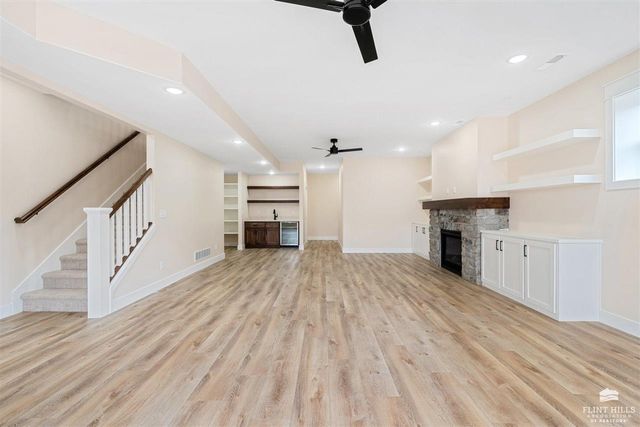 14226 Prairie West, Wamego, KS 66547