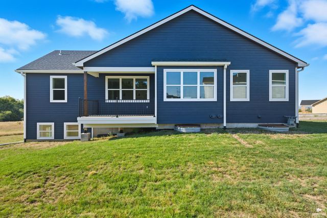 14226 Prairie West, Wamego, KS 66547