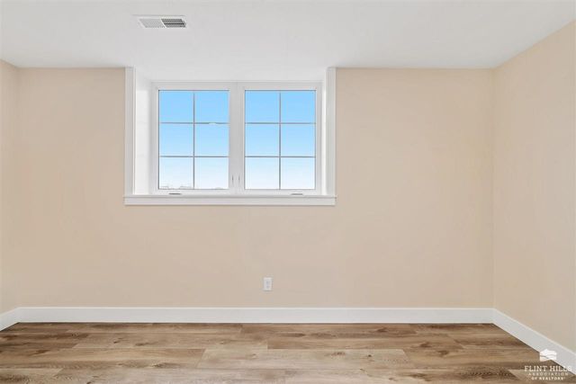 14226 Prairie West, Wamego, KS 66547