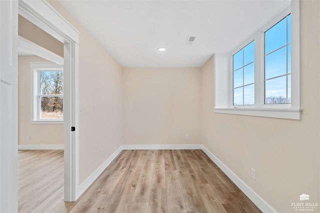 14226 Prairie West, Wamego, KS 66547