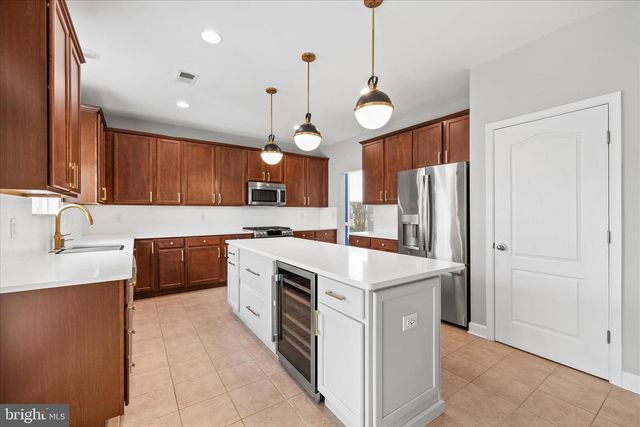 20454 MALL CENTER WAY, Lewes, DE 19958