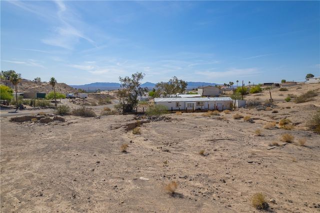 4733 E Beach Drive, Topock, AZ 86436