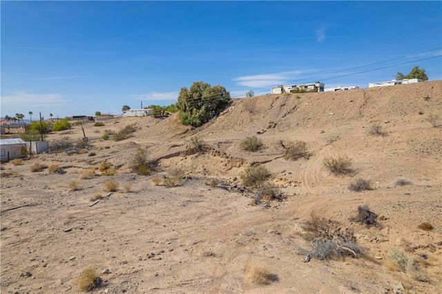 4733 E Beach Drive, Topock, AZ 86436